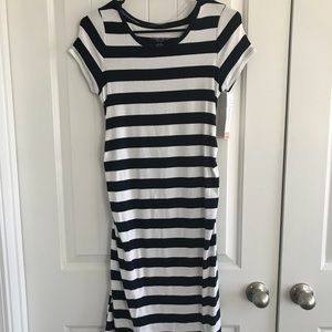 Maternity dress by Liz Lange